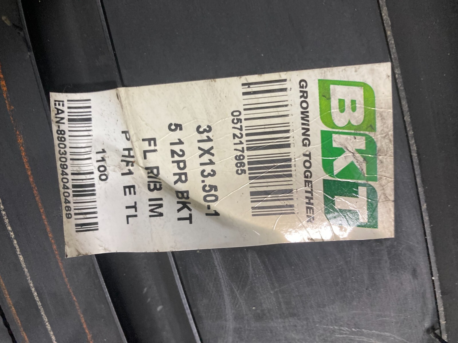 New Tire 31 13.50 15 BKT Rib Implement 12 ply Tubeless HF1 Baler 31×13.50-15