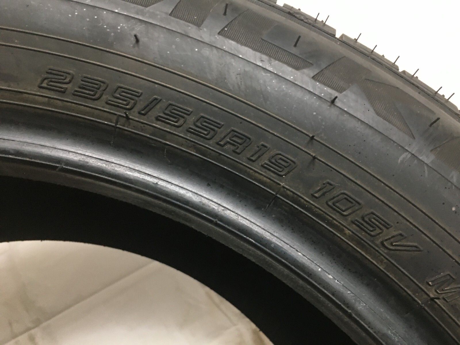 [1] Falken Pro G5 CSV P235/55R19 235 55 19 Tire 9.5-9.75/32