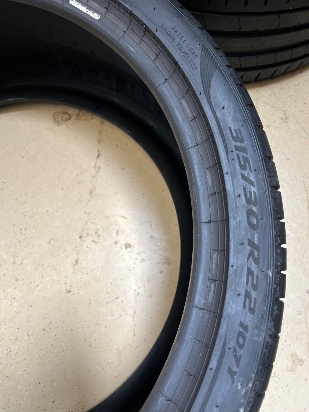 1 – TAKEOFF 315/30R22 XL (107Y) Pirelli P Zero PZ4 (* 1) BMW OEM – 3115