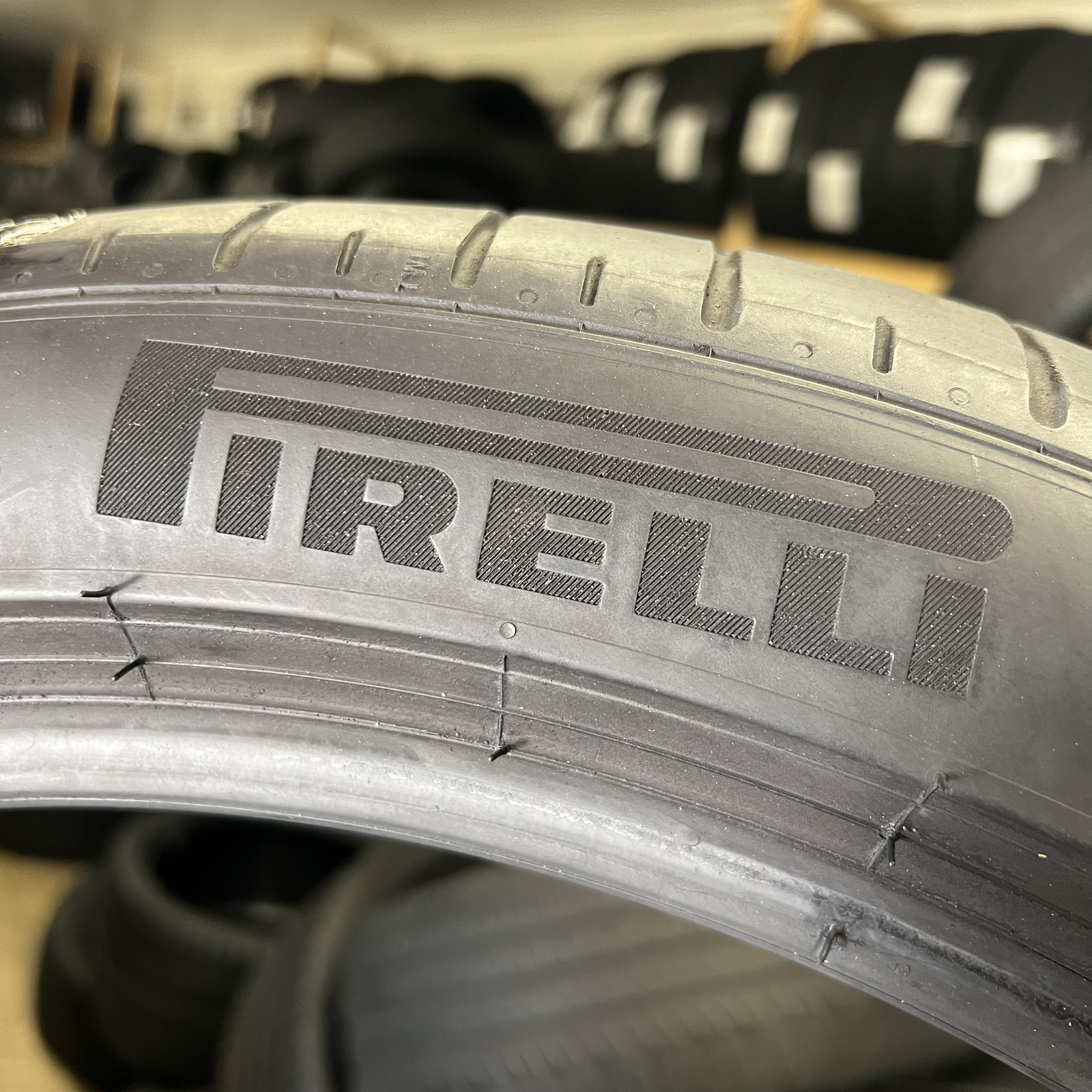1 Tire Likenew Pirelli P Zero PZ4 BMW PNCS 255/40R21 102Y DOT.1323 NO Patch