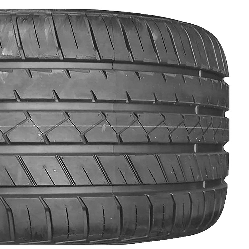 4 X Lionhart LH-Five 265/40R22 106W Passenger All-Season Tires