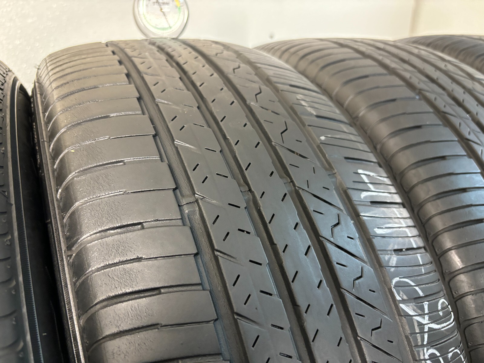 NO SHIPPING ONLY LOCAL PICK UP Set 4 Tires 225 55 18 Falken All Season Ziex ZE00