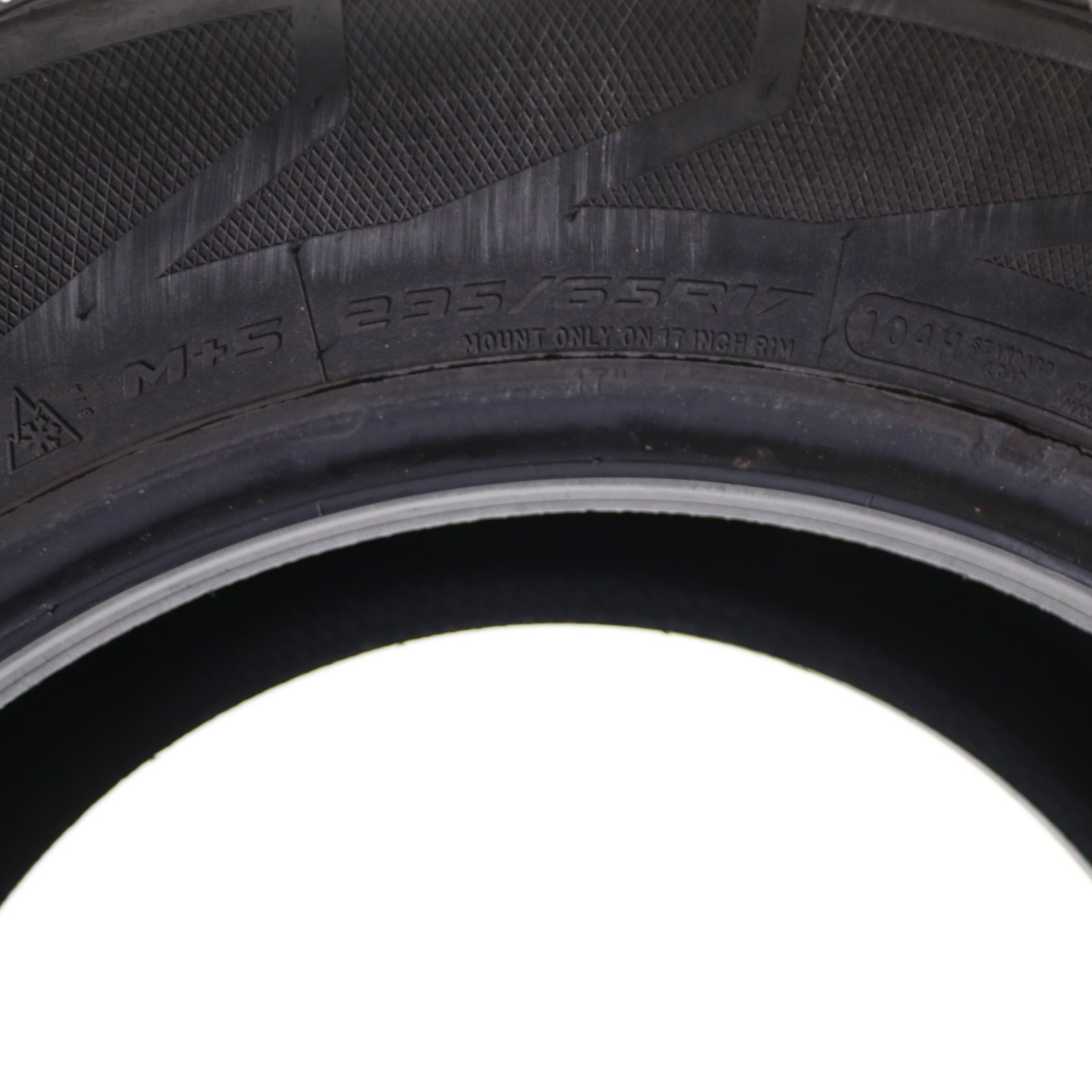 Set of 2 Used 235/65R17 Cooper Discoverer EnduraMax – 104H – 6.5-7/32