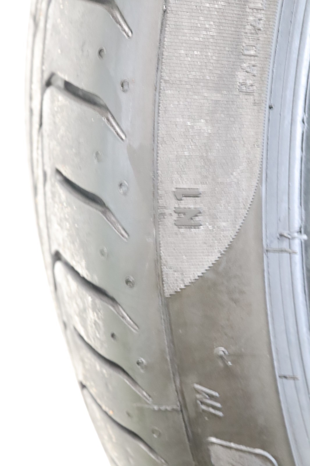245/35ZR20 Pirelli Pzero Porsche N1 91Y 8/32 DOT 4822 M77