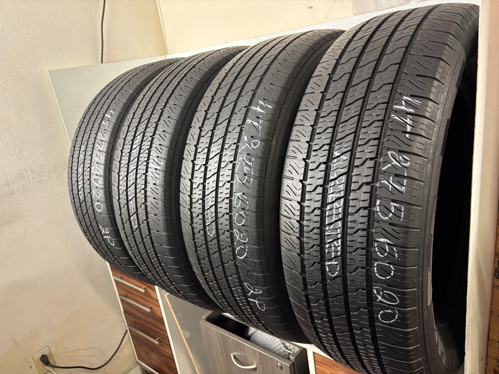 NO SHIPPING ONLY LOCAL PICK UP Set 4 Tires 275 60 20 Goodyear Wrangler Territory