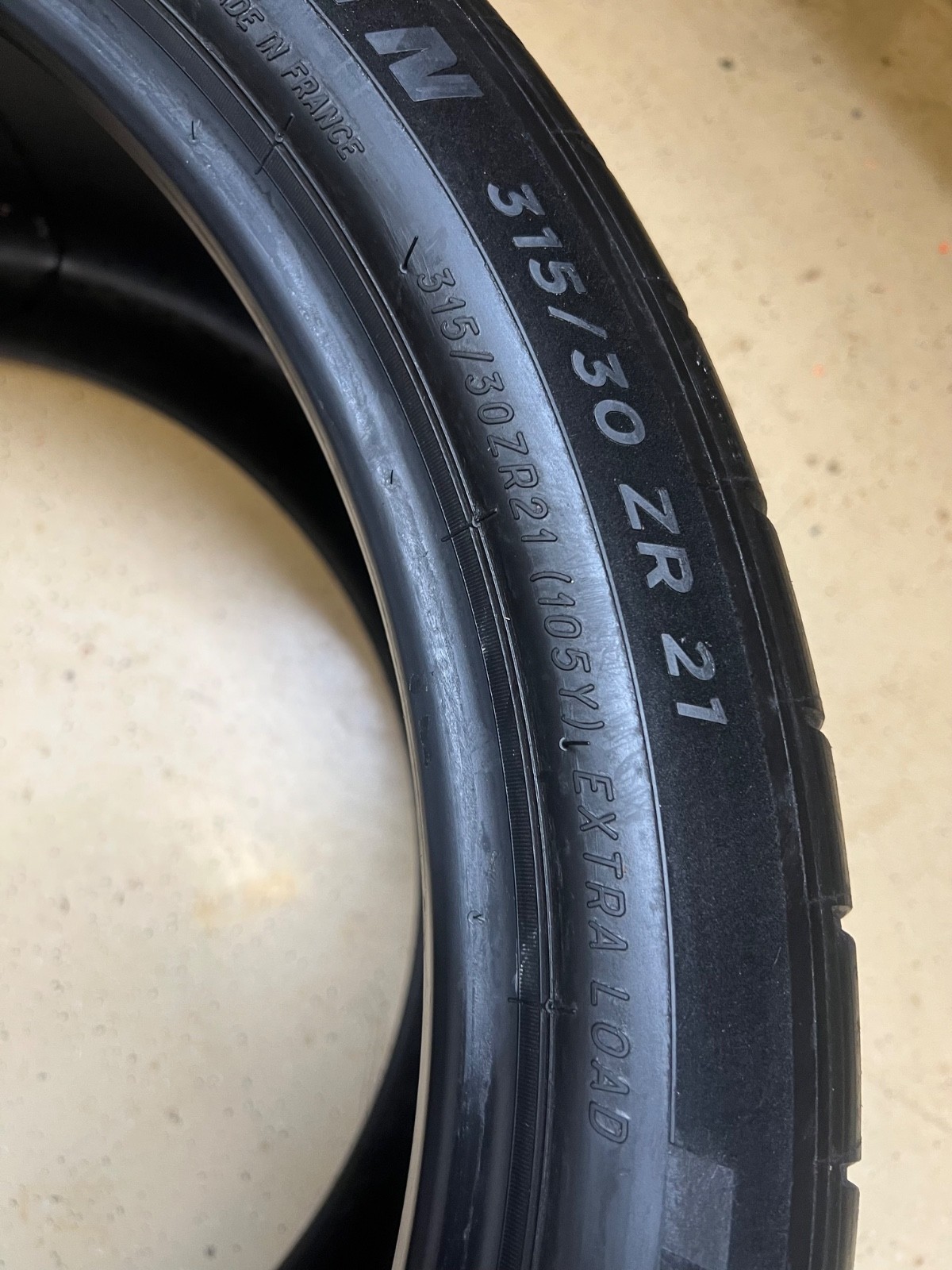 2 – NICE 315/30ZR21 XL (105Y) Michelin Pilot Sport Cup 2 (N0) Porsche OEM – 6056