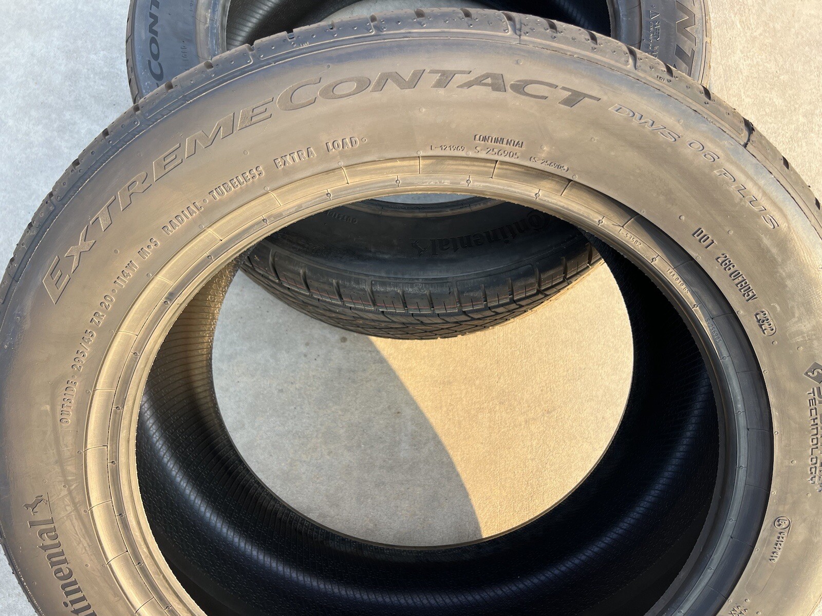 TWO BRAND NEW 295/45ZR20 114W Continental ExtremeContact DWS 06 Plus DWS06+Tires