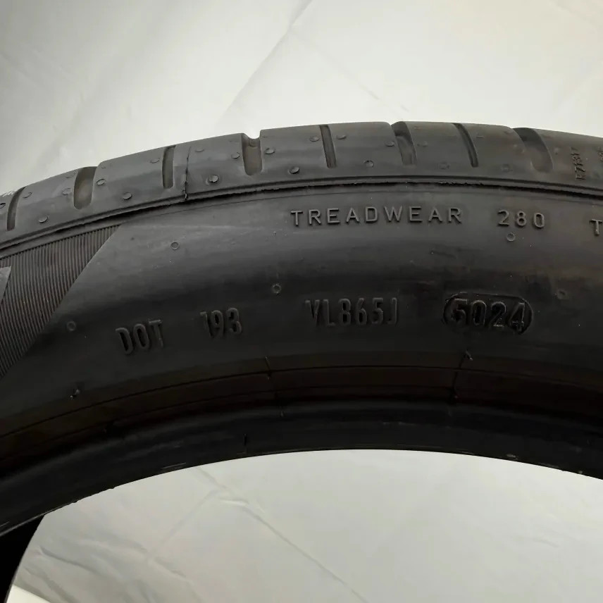 Used 255/40R19 Pirelli P Zero PZ4 Run Flat 100Y 6.5/32 (DOT 24)