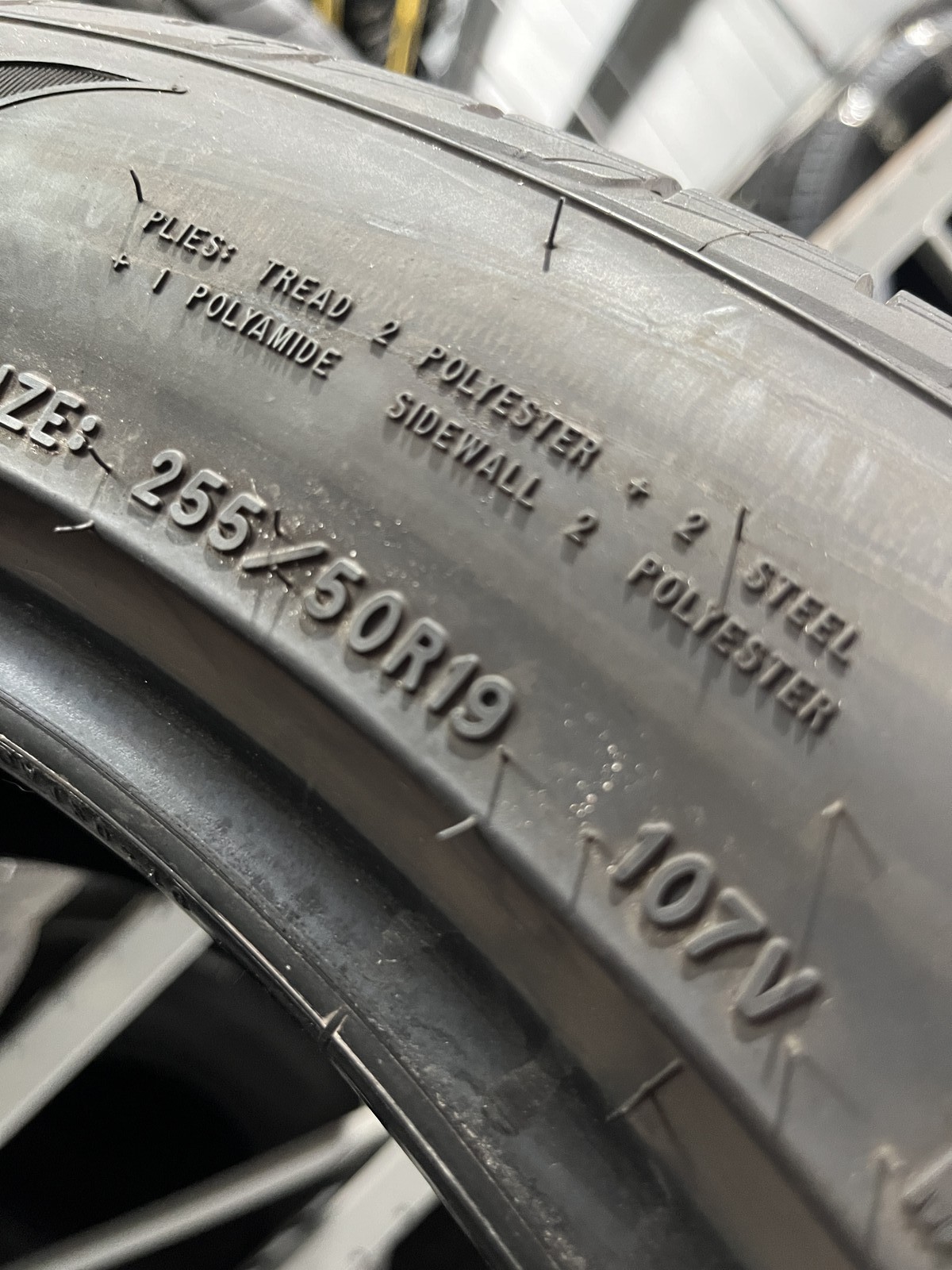 1 Tire Goodyear Assurance ComfortDrive 255/50R19 107V DOT.0124 9.5/32 NO Patch