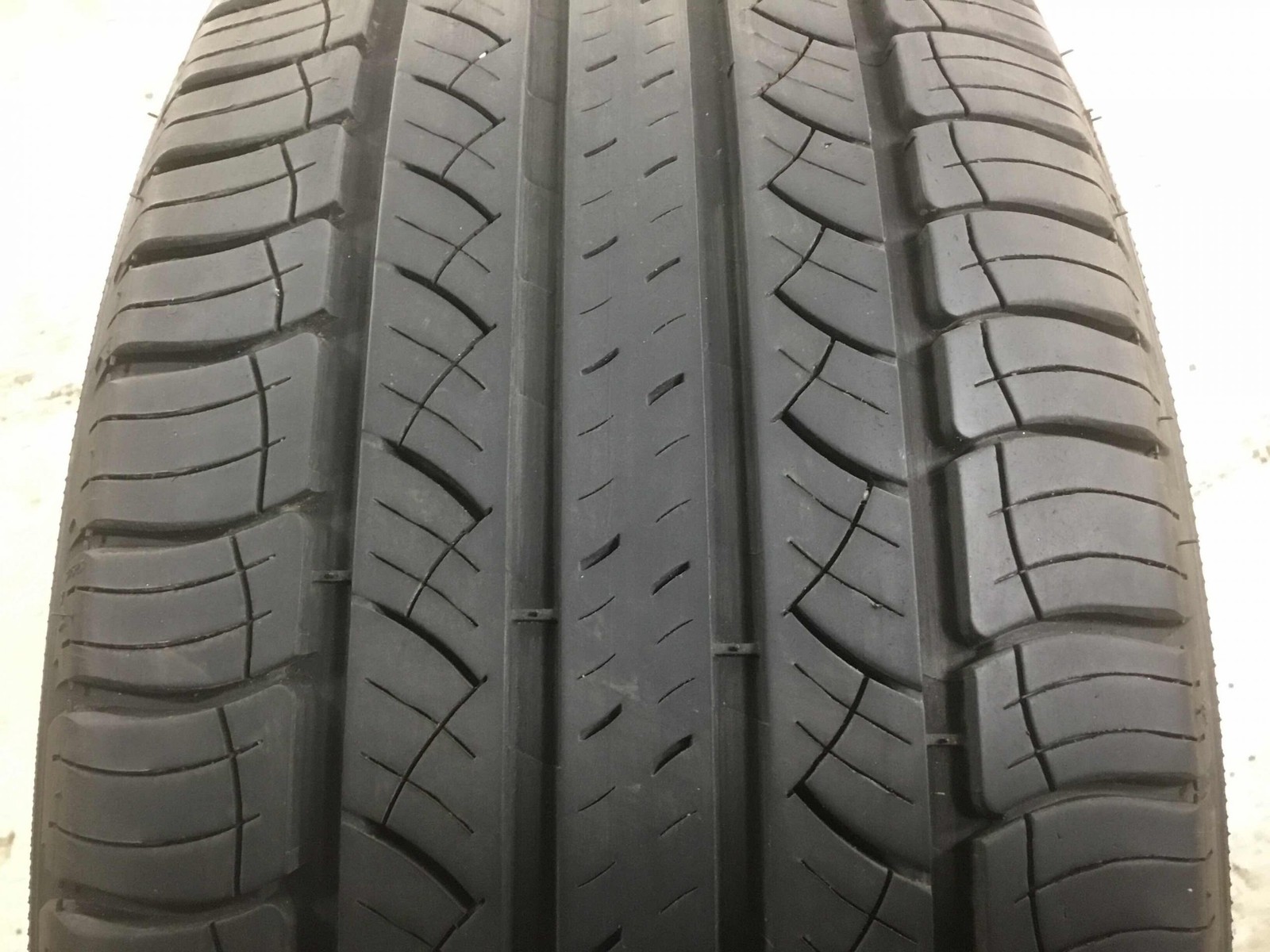 P235/50R18 Michelin Latitude Tour HP 97 V Used 6/32nds