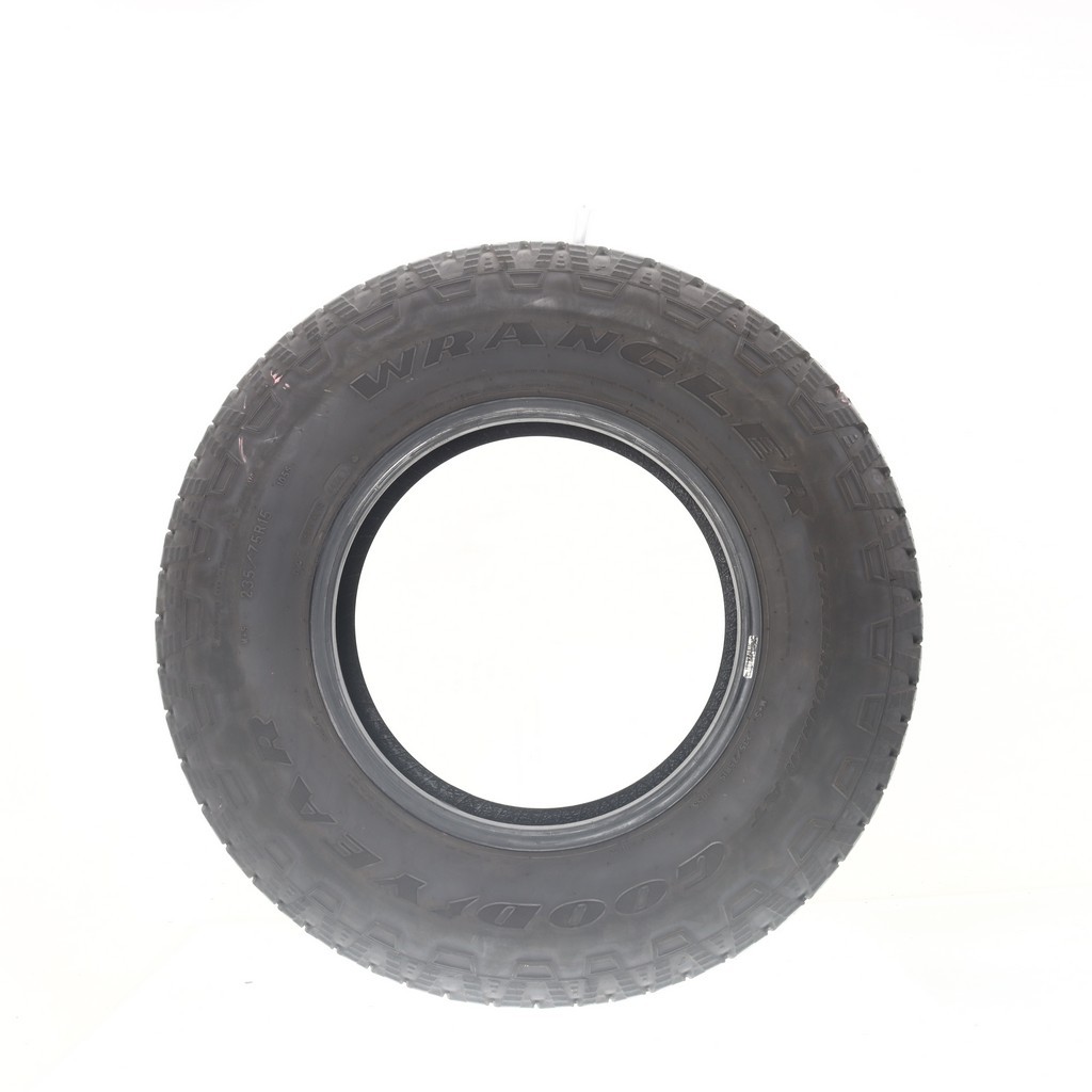 Set of (4) Used 235/75R15 Goodyear Wrangler Trailrunner AT 105S – 9.5-10.5/32