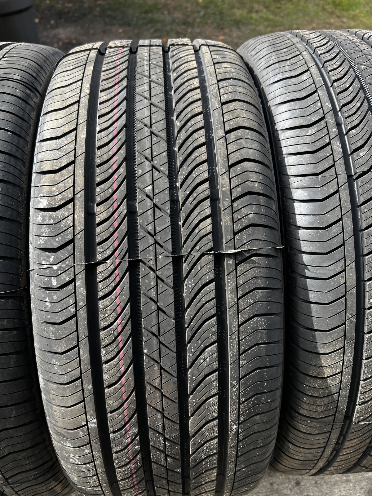 Set Of 4 New Continental ProContact TX 235/45R19 95H DOT.1625