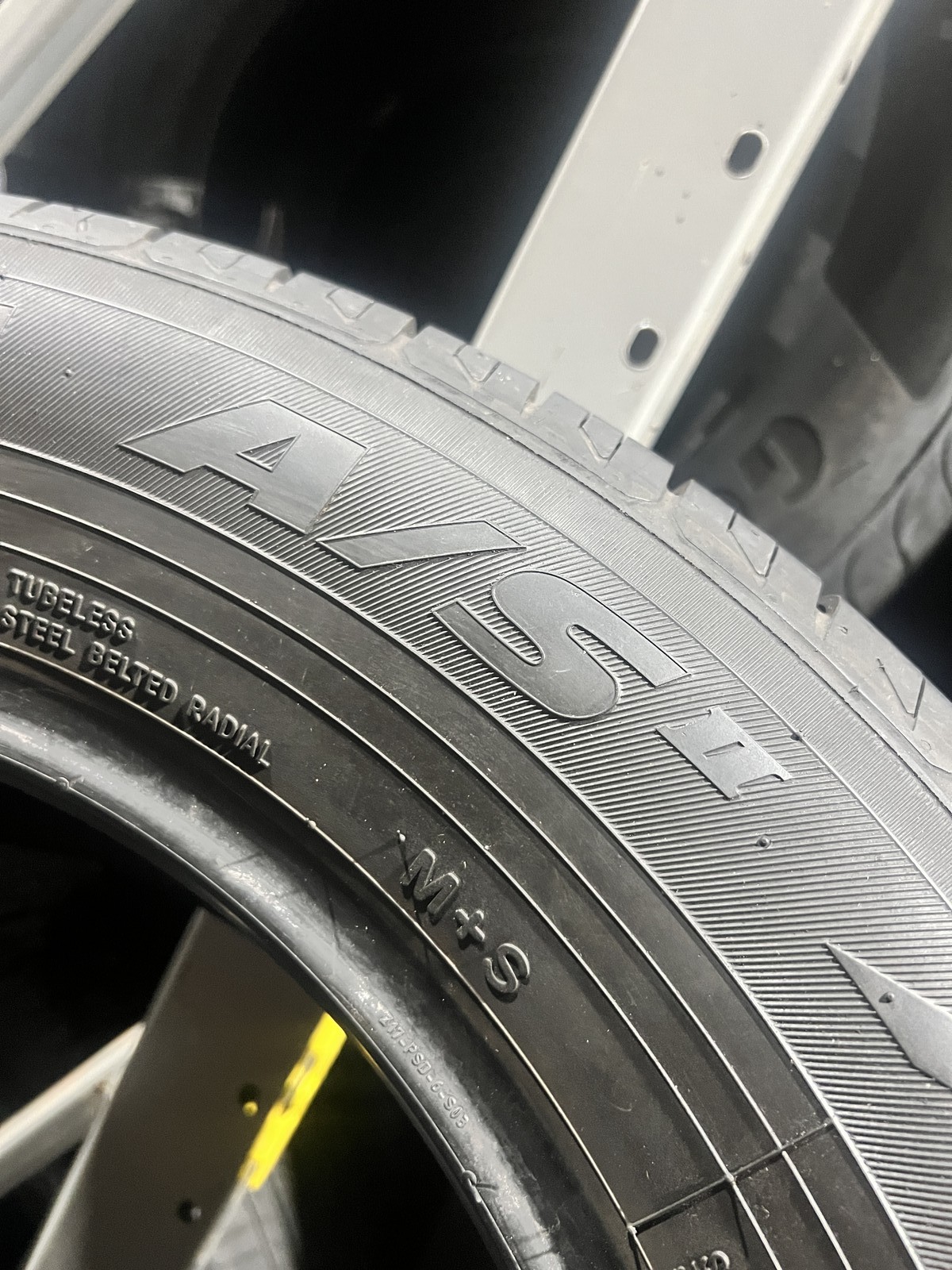 Set Of 2 Tires Toyo Extensa A/S II 235/65R17 104H DOT.5023 10/32 NO Patch