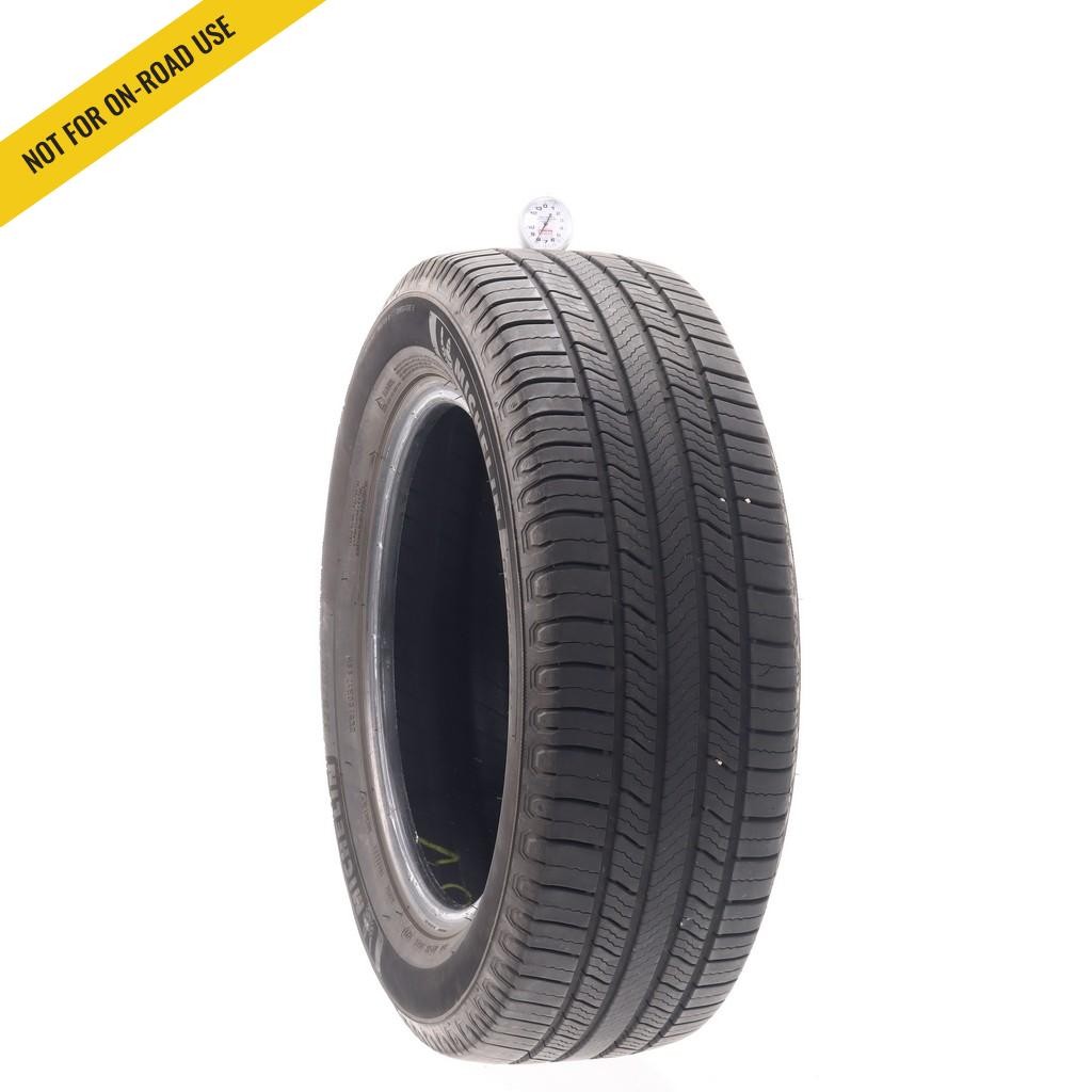 Set of (4) Used 225/60R17 Michelin Defender 2 99H – 8-9/32