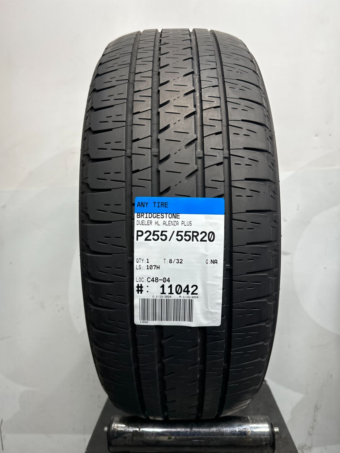1 Bridgestone Dueler HL Alenza Plus P255/55R20 2555520 255/55/20 107 H – 8/32