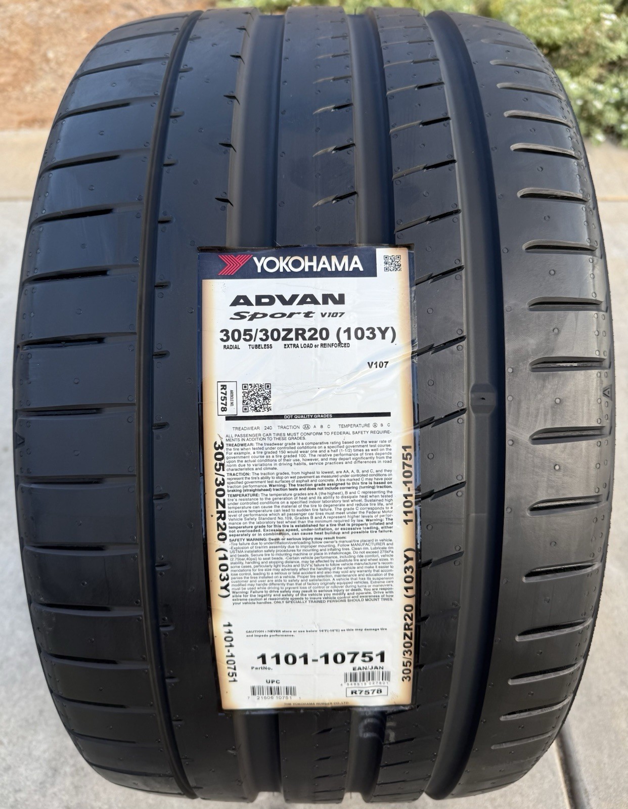Set of TWO BRAND NEW 305/30ZR20 (103Y) Yokohama ADVAN Sport V107 Tires 3053020