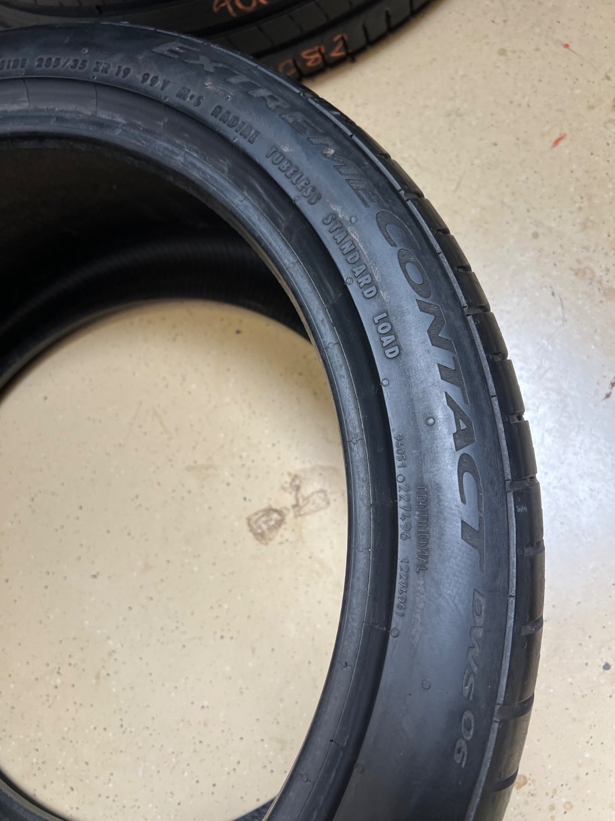 1 – NICE 285/35ZR19 SL (99Y) Continental ExtremeContact DWS06 – 7065