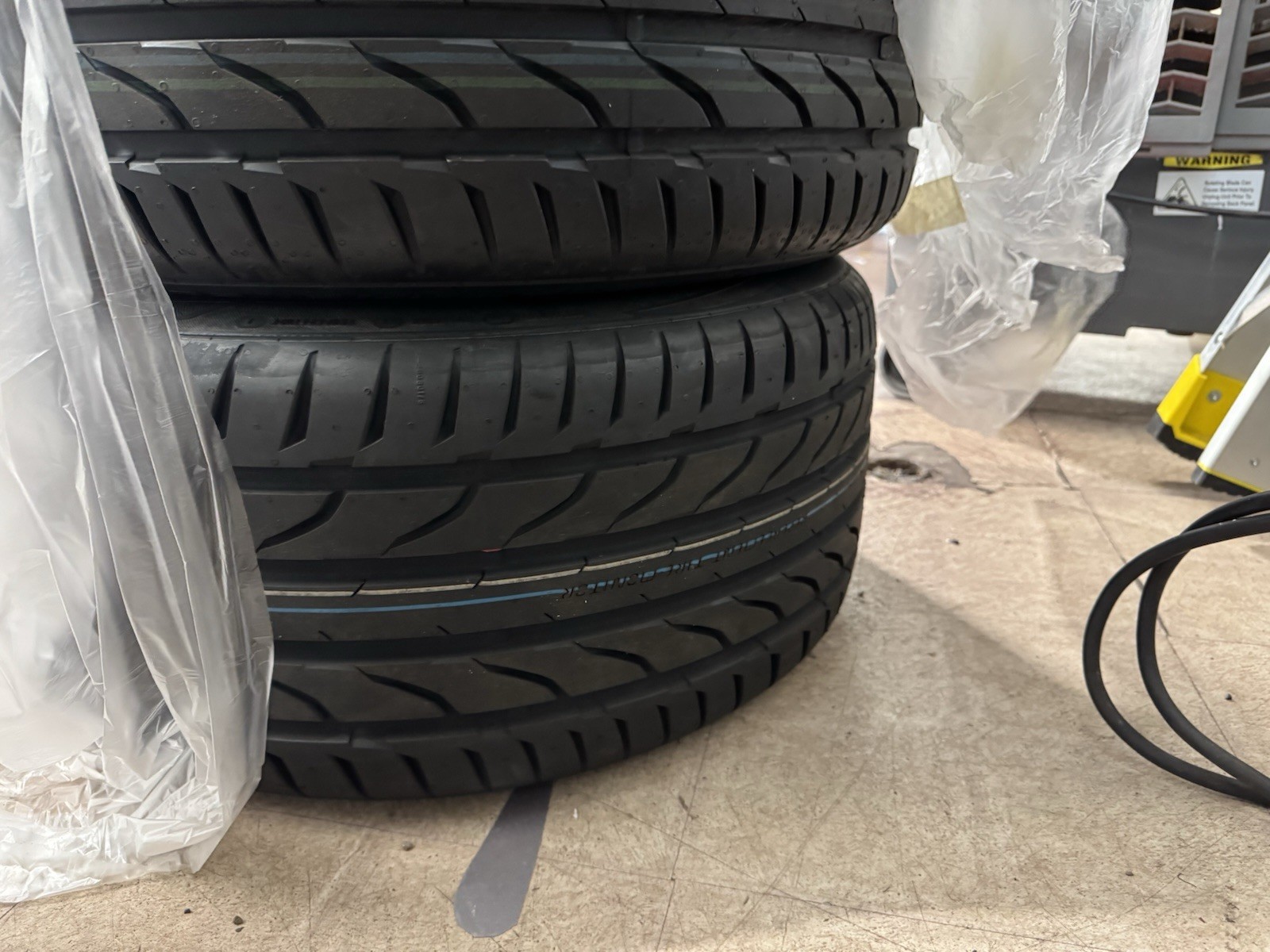 4 Tires General G-MAX RS 255/40R17 ZR 94W High Performance