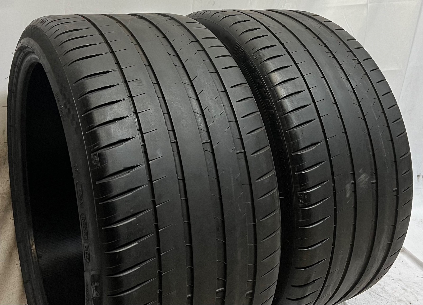 2 – NO REPAIRS 305/30ZR21 XL (104Y) Michelin Pilot Sport 4 S (MO1A) – 1164