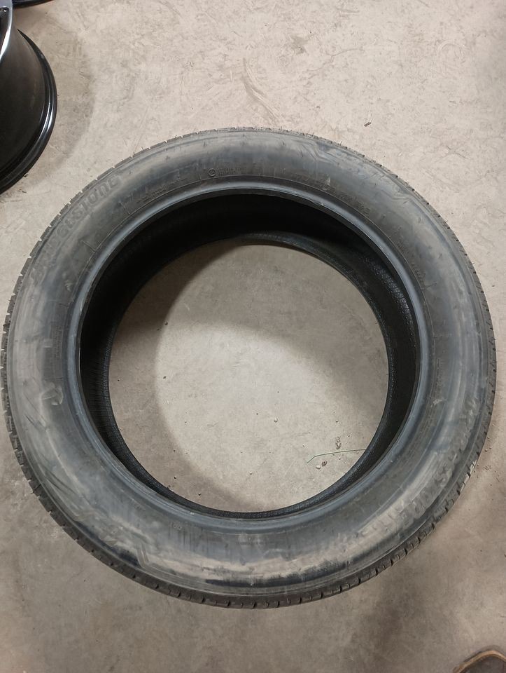 Patched 275/50 R22 Tire Bridgestone Alenza 2998488