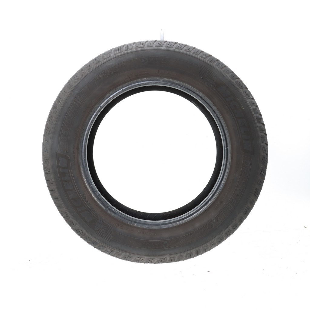 Used 235/65R17 Michelin Defender LTX M/S 104T – 7.5/32