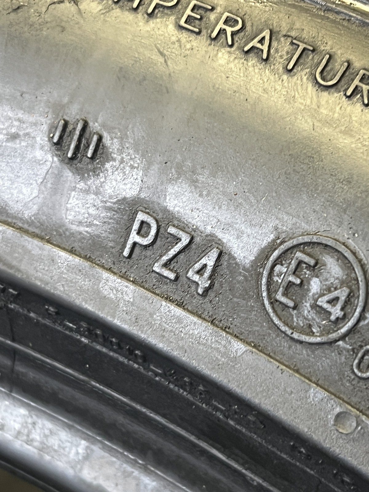 1 Tire Pirelli P Zero PZ4 Run Flat ★ BMW 315/35R21 111Y DOT.1724 6.5/32