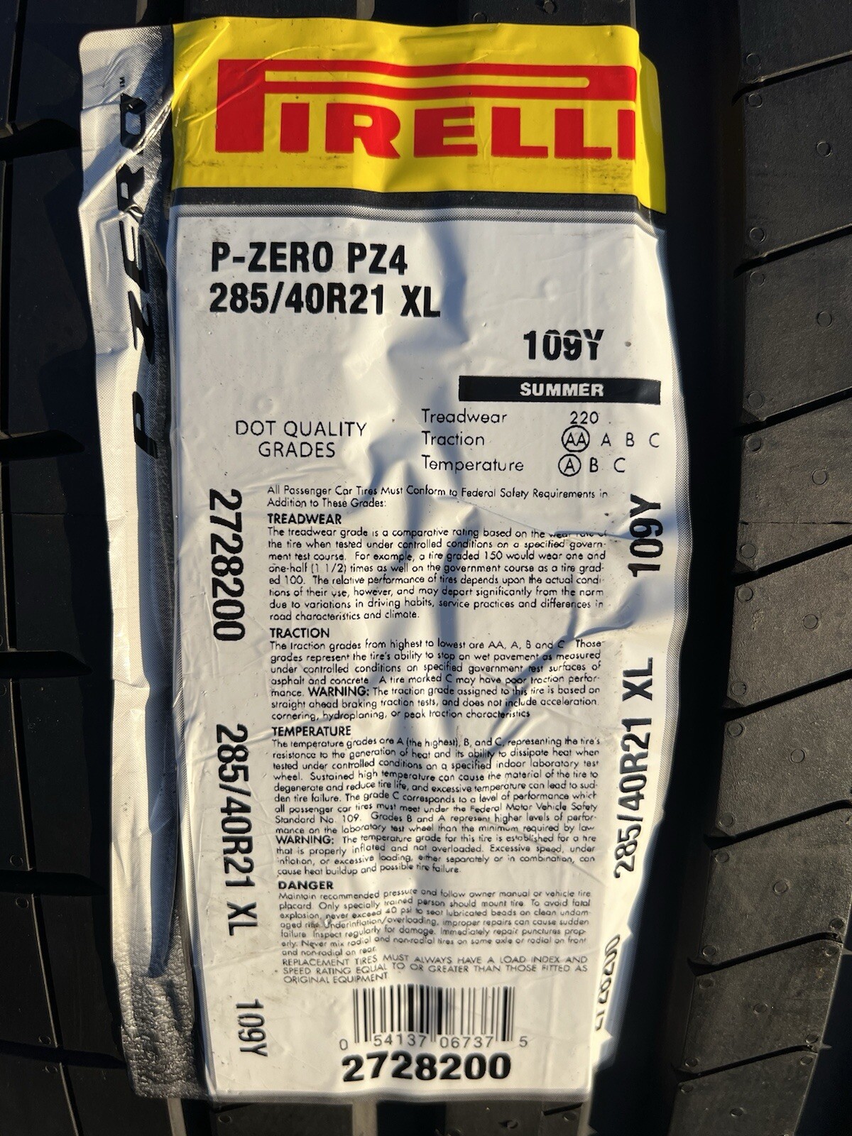 SET OF TWO BRAND NEW 285/40R21 Pirelli P Zero PZ4 Sport Tires 2854021