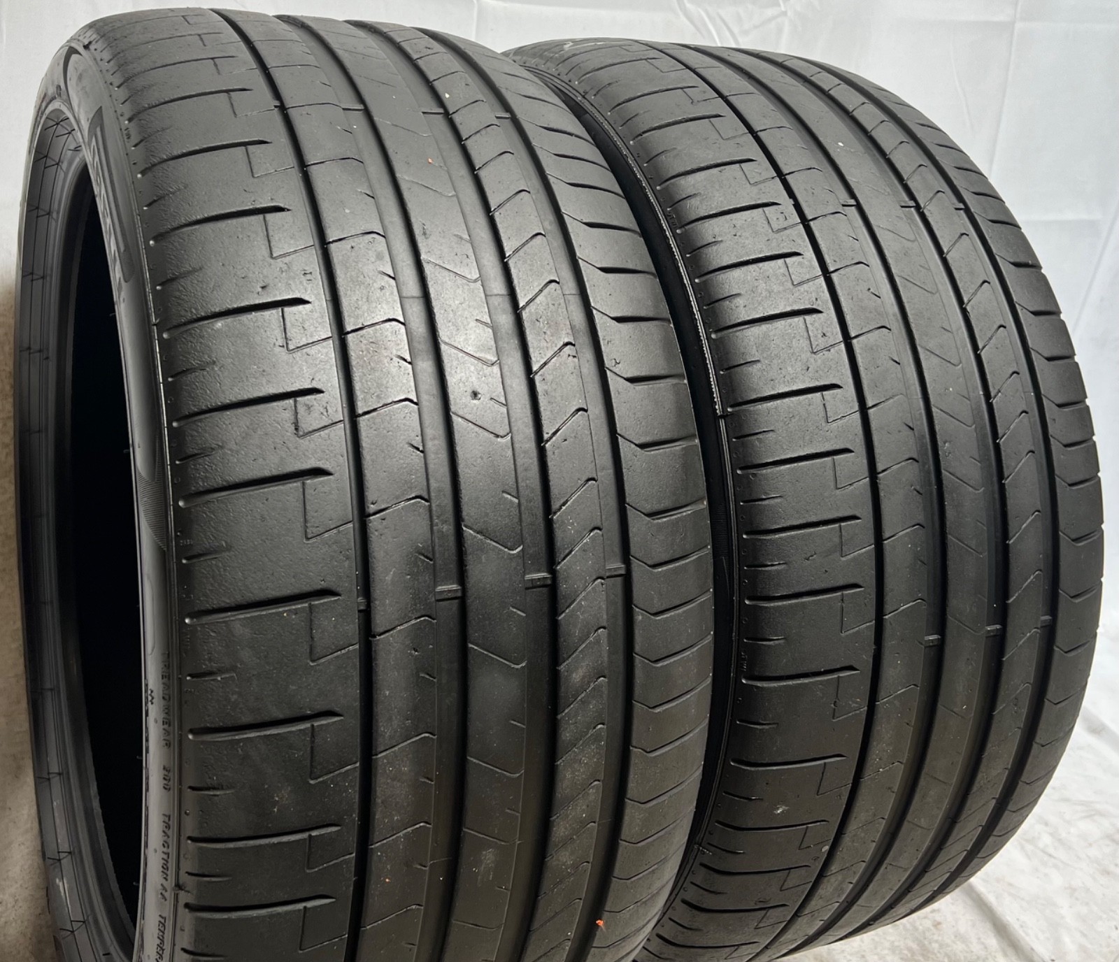2 – NICE 275/35ZR19 XL (100Y) Pirelli P Zero PZ4 (*) BMW OEM – 7099