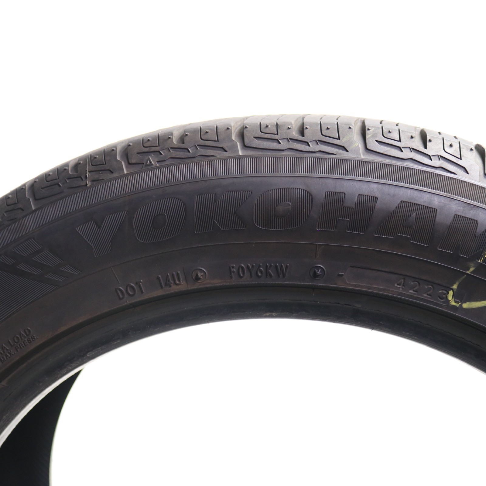 Set of 2 Used 235/55R19 Yokohama YK-CTX – 105V – 6.5-7/32 No Repairs