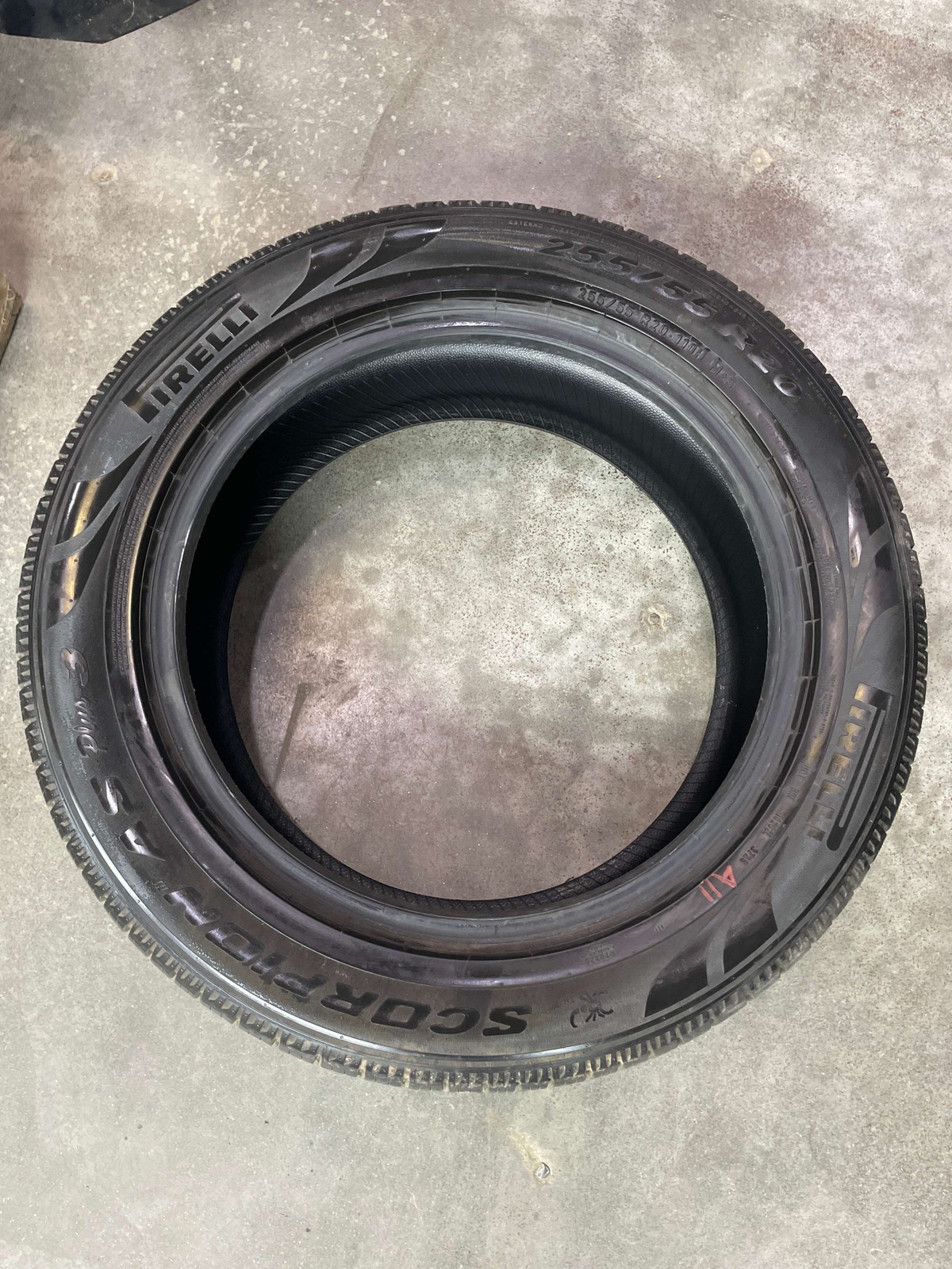 (A) 255/55R20 PIRELLI SCORPION AS TIRE 11/32NDS DOT (3725)