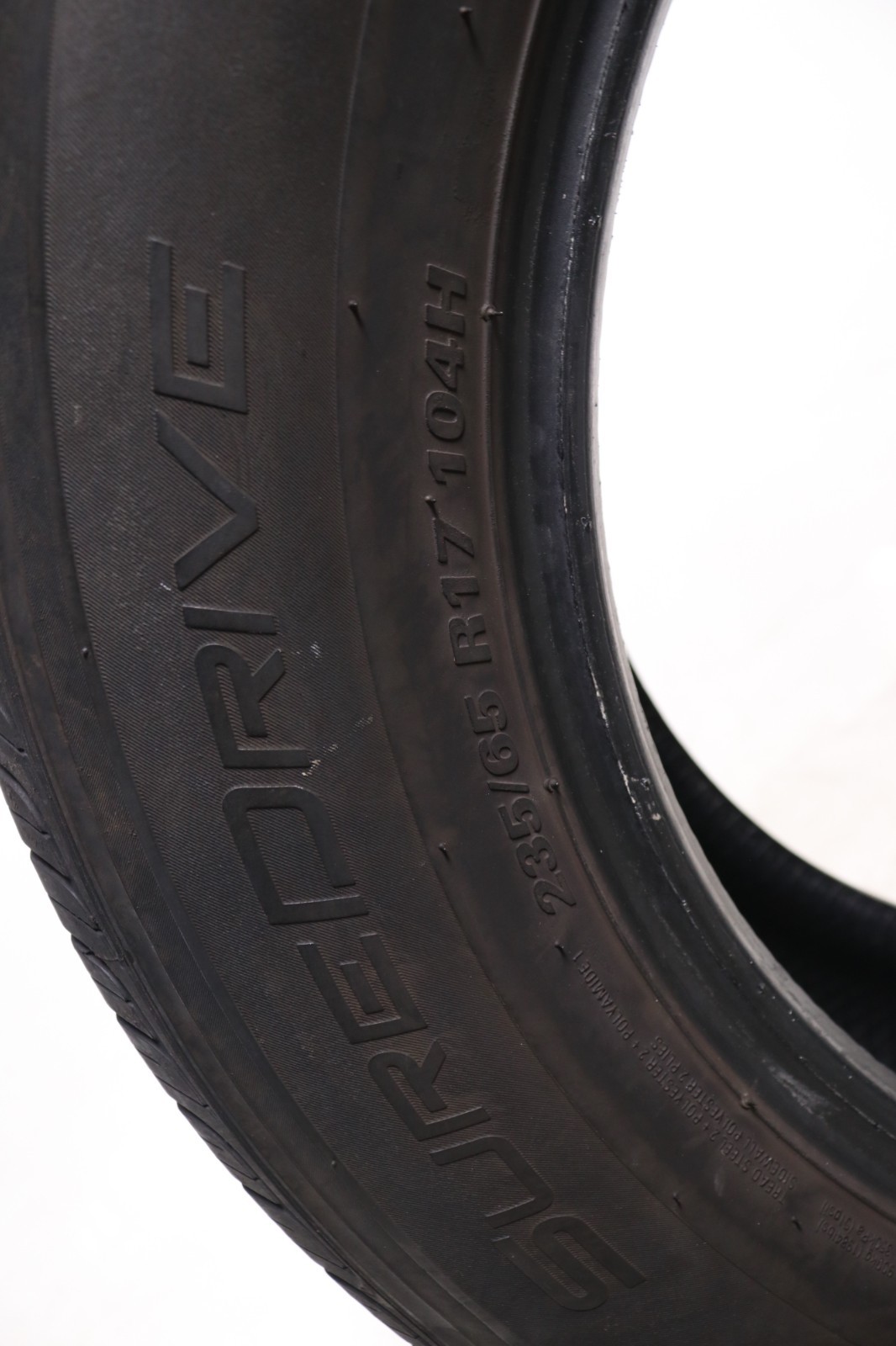 Set of 2 Used 235/65R17 SureDrive All-season – 104H – 9/32