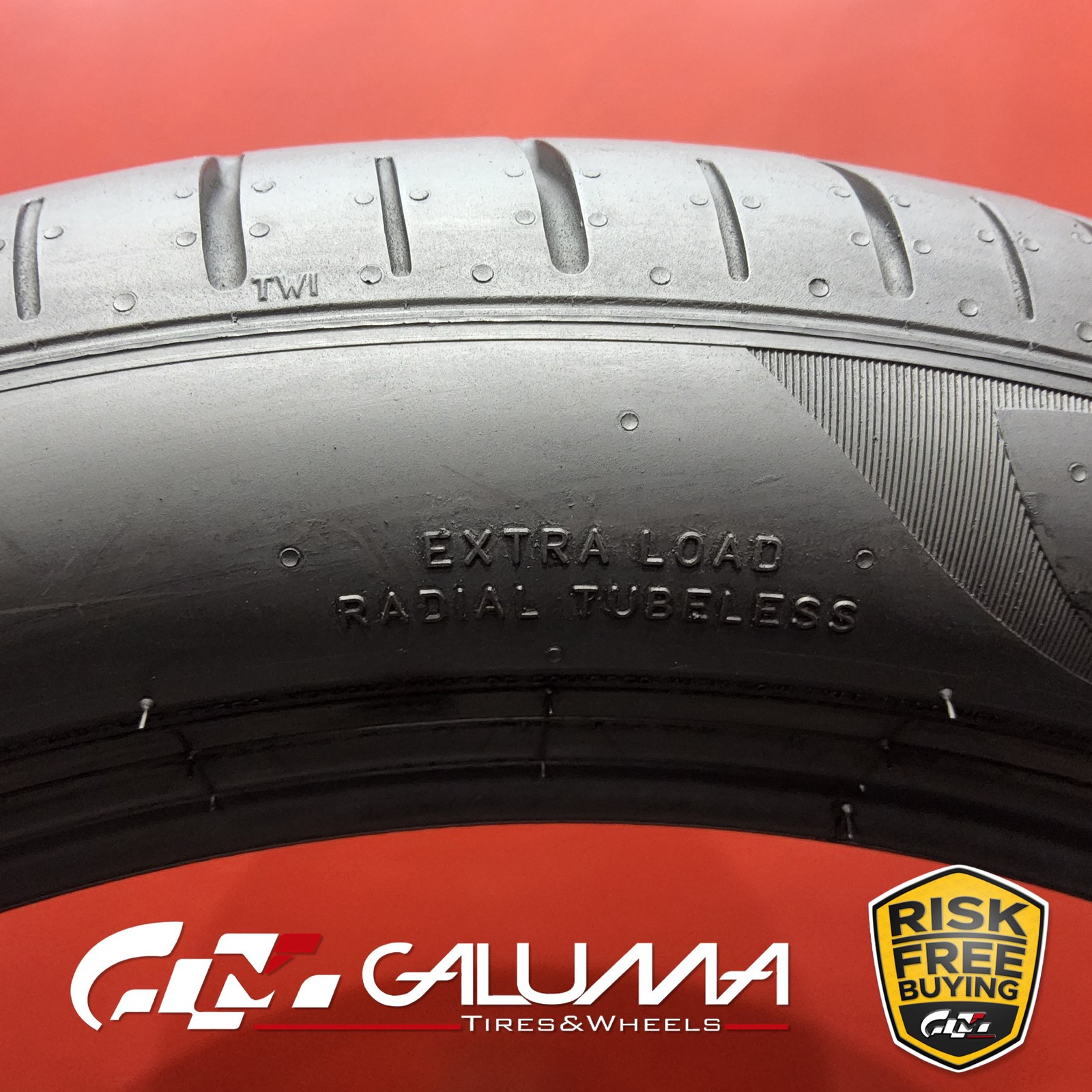 1 (One) Tire Pirelli P Zero PZ4 Run Flat ★ XL 255/40R19 255/40/19 2554019 #90779