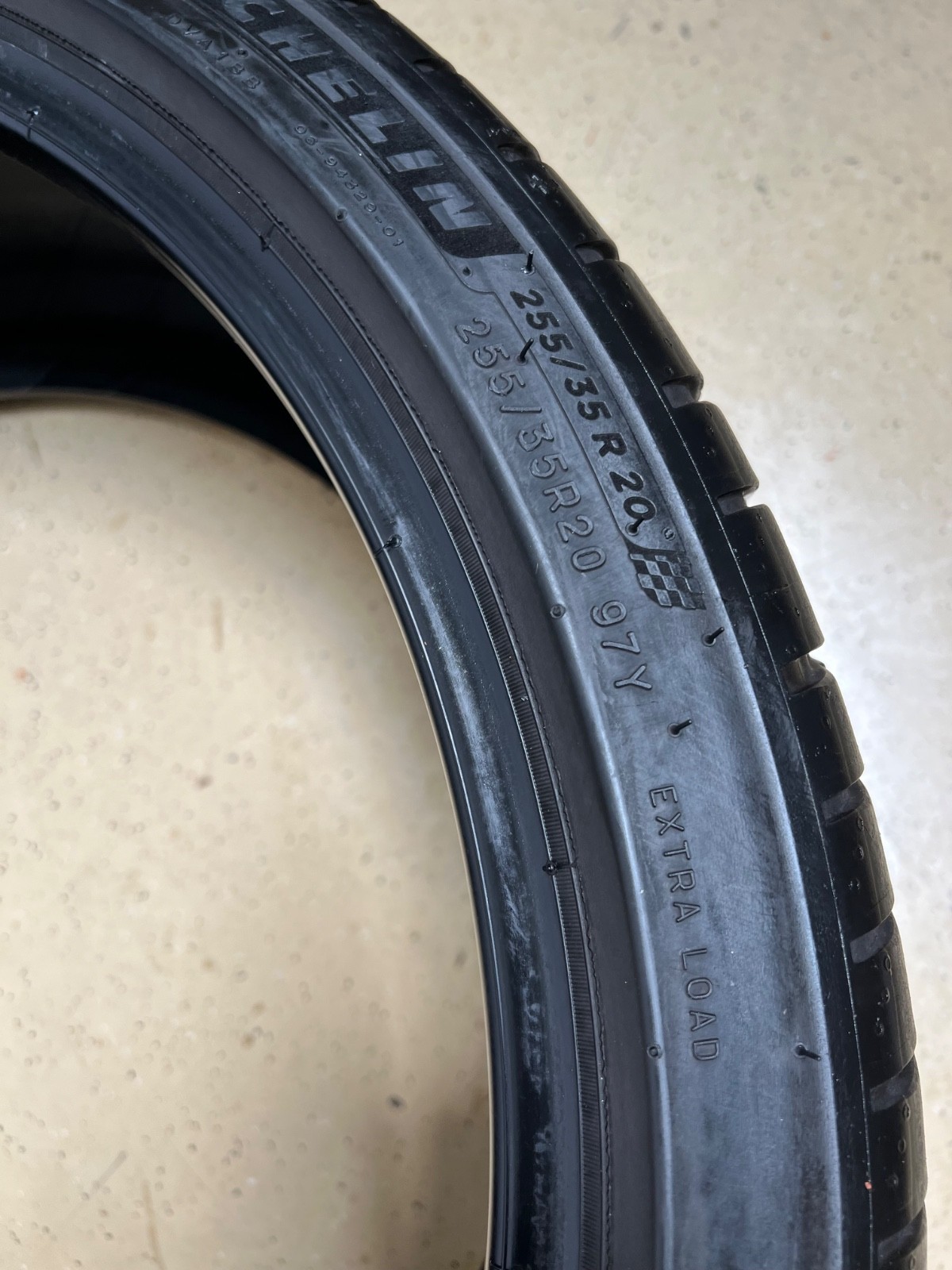 2 – NO REPAIRS 255/35R20 XL (97Y) Michelin Pilot Sport 4 (*) BMW OEM – 5136