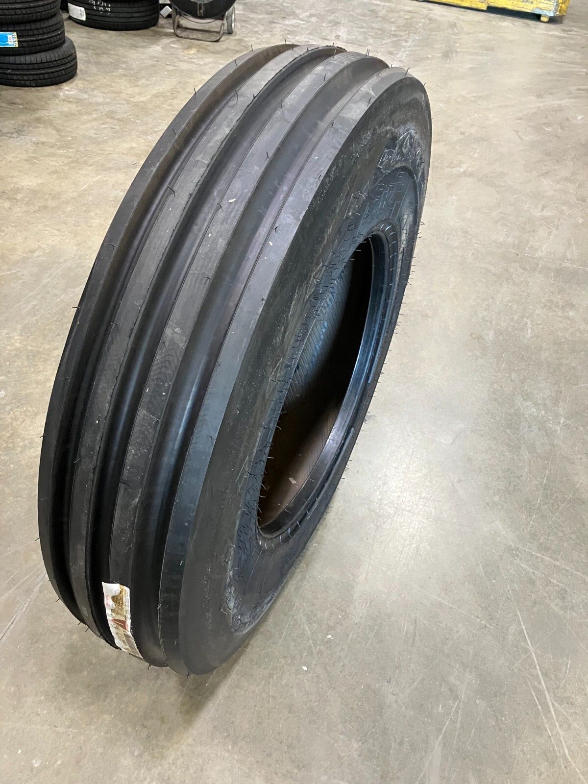 2 New Tires 11.00 24 Goodyear Dyna 4 rib F2M 12 ply Tubeless 11.00×24 8130 8225R