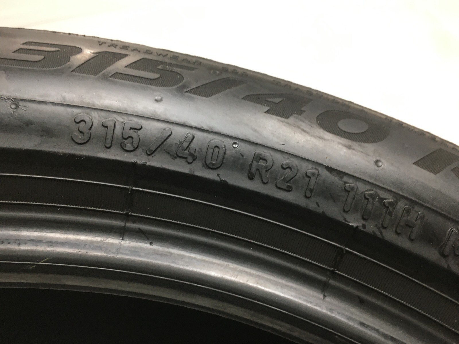 [1] Pirelli Scorpion Zero All Season P315/40R21 315 40 21 Tire 8.0-8.75/32