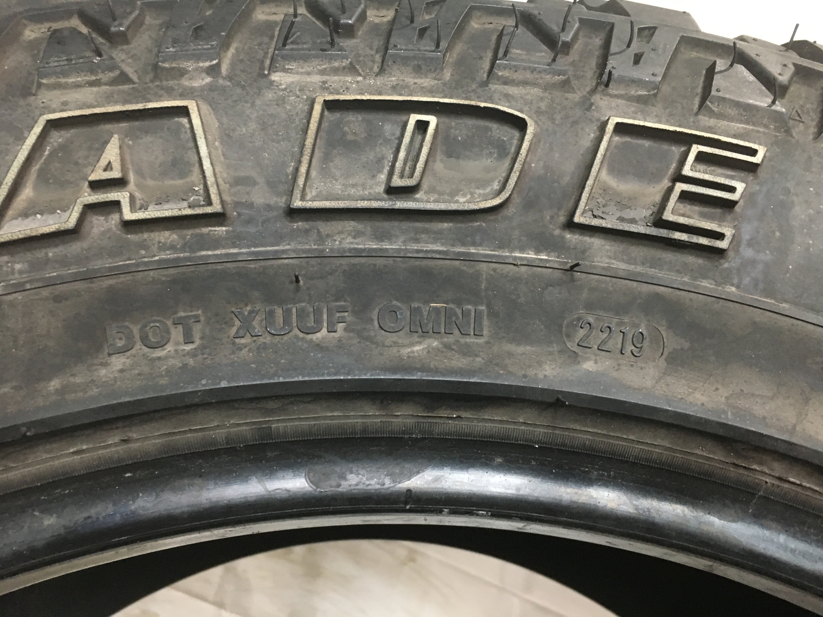 Radar Renegade R7 M/T Load E OWL LT37/13.50R22 37 13.5 22 Tire 15.0-16.0/32