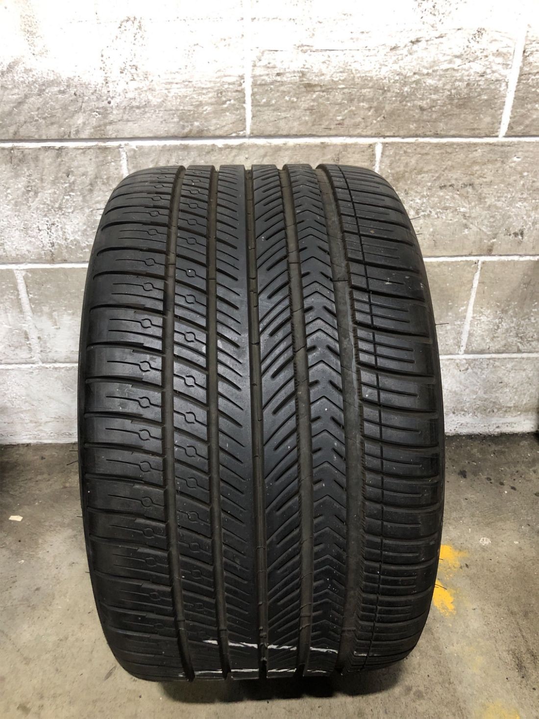 1x P315/35R17 Michelin Pilot Sport A/S 4 9/32 106 Y Used Tire 3153517