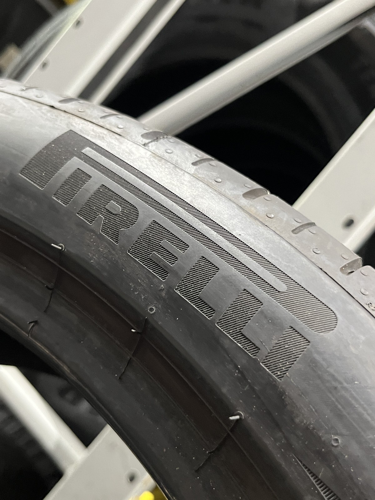 1 Tire Pirelli P Zero PZ4 Run Flat ★ BMW 275/40R22 107Y DOT.5024 8/32
