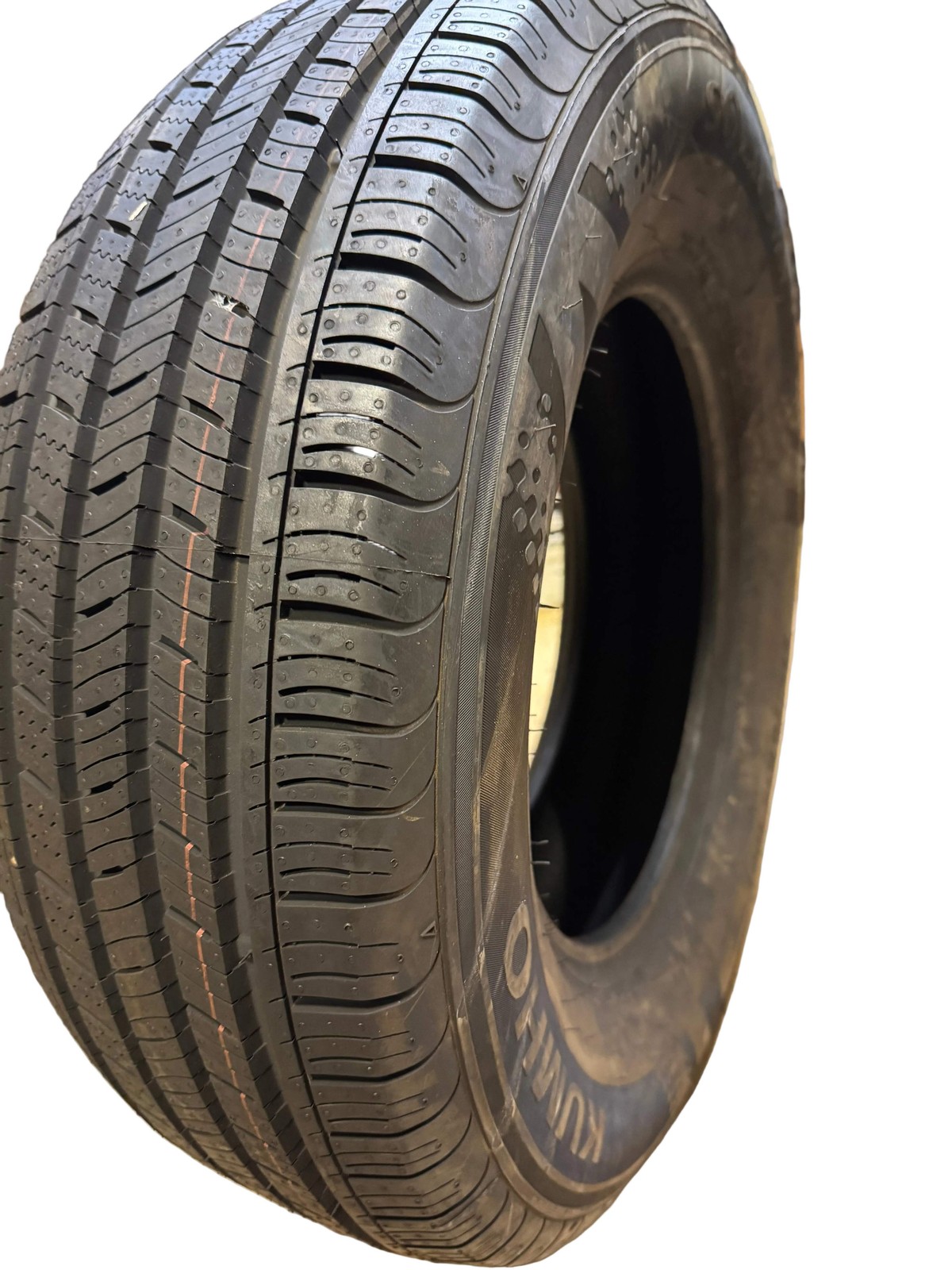 2 NOS KUMHO SOLUS TA11 BSW P 225 70 15 100T ALL SEASON TIRE 2183123