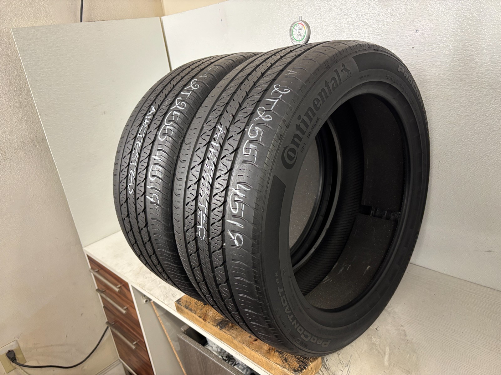 NO SHIPPING ONLY LOCAL PICK UP 2 Tires 255 45 19 Continental ProContact RX