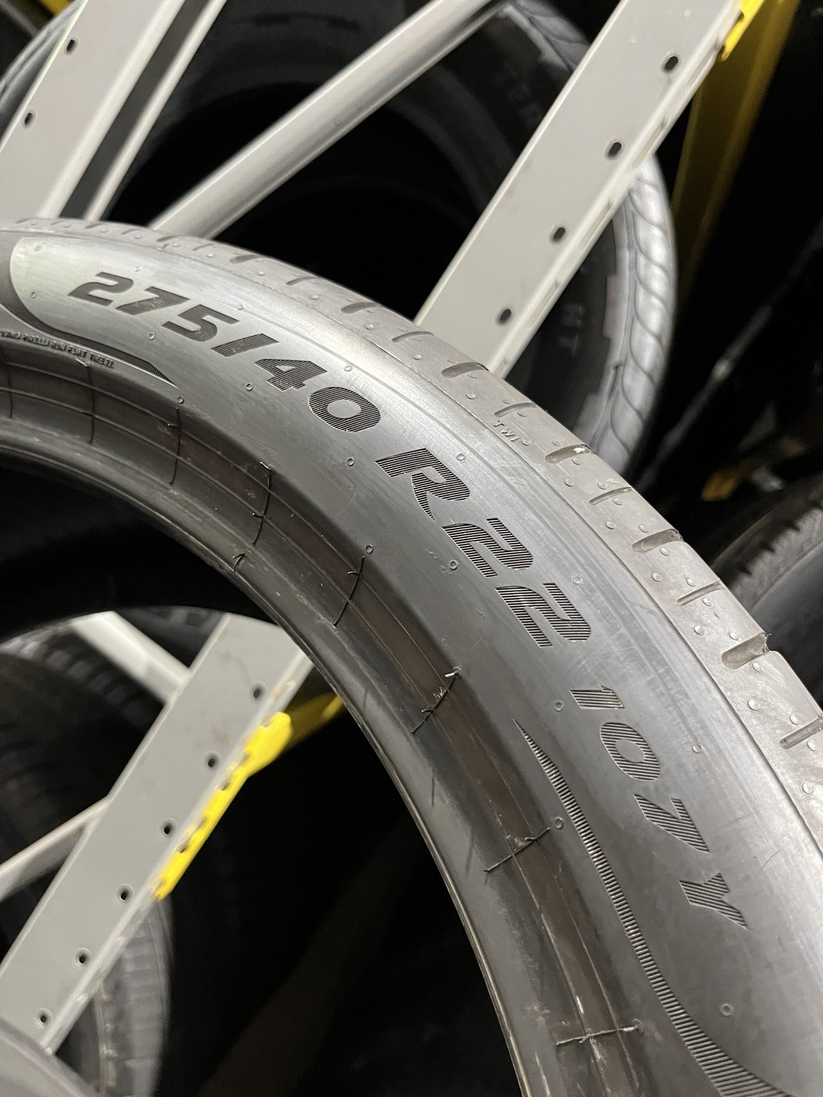 1 Tire Pirelli P Zero PZ4 Run Flat ★ BMW 275/40R22 107Y DOT.5024 8/32