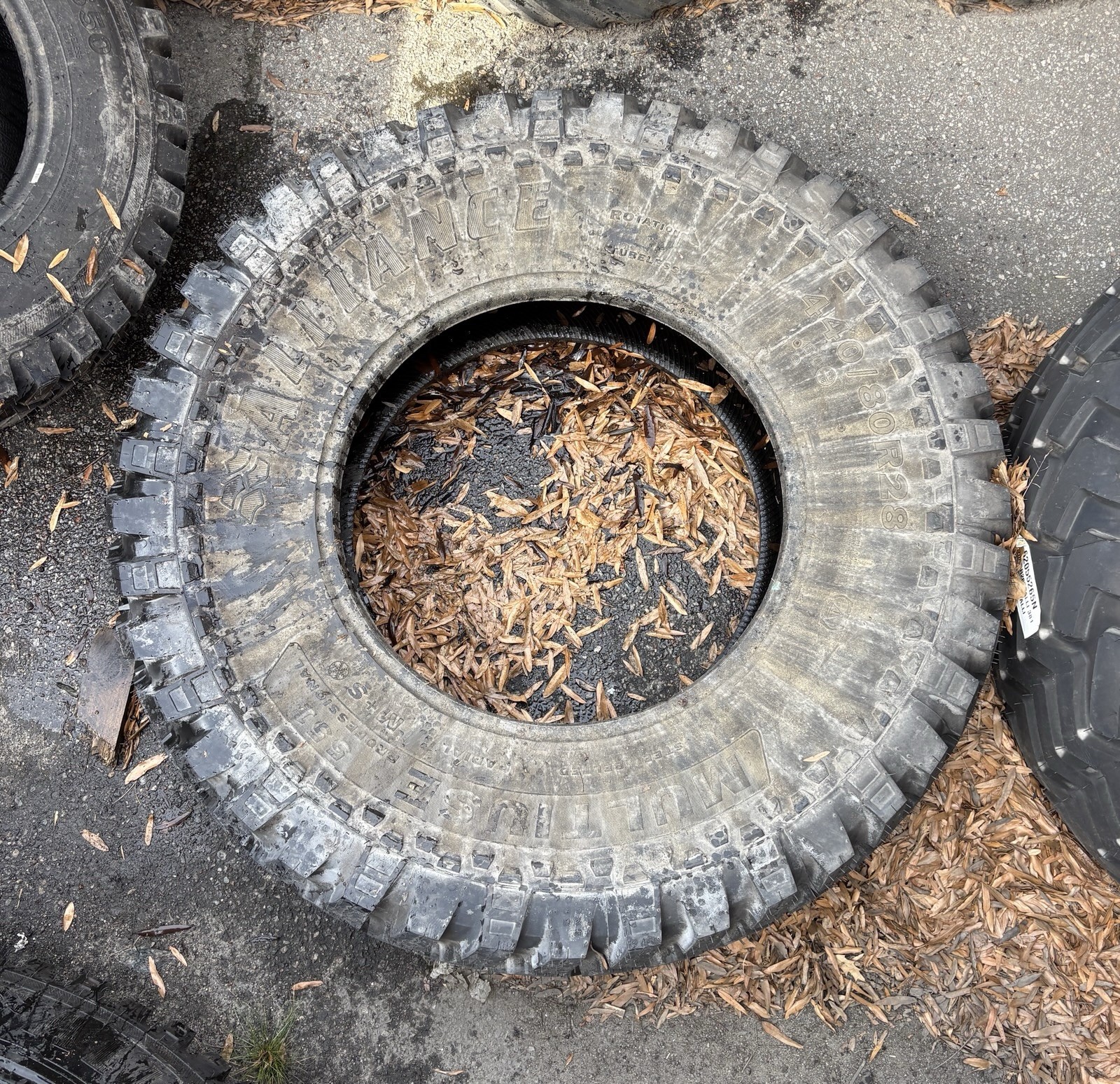 440/80R28 Alliance MultiUse 551 – New Agricultural Tire