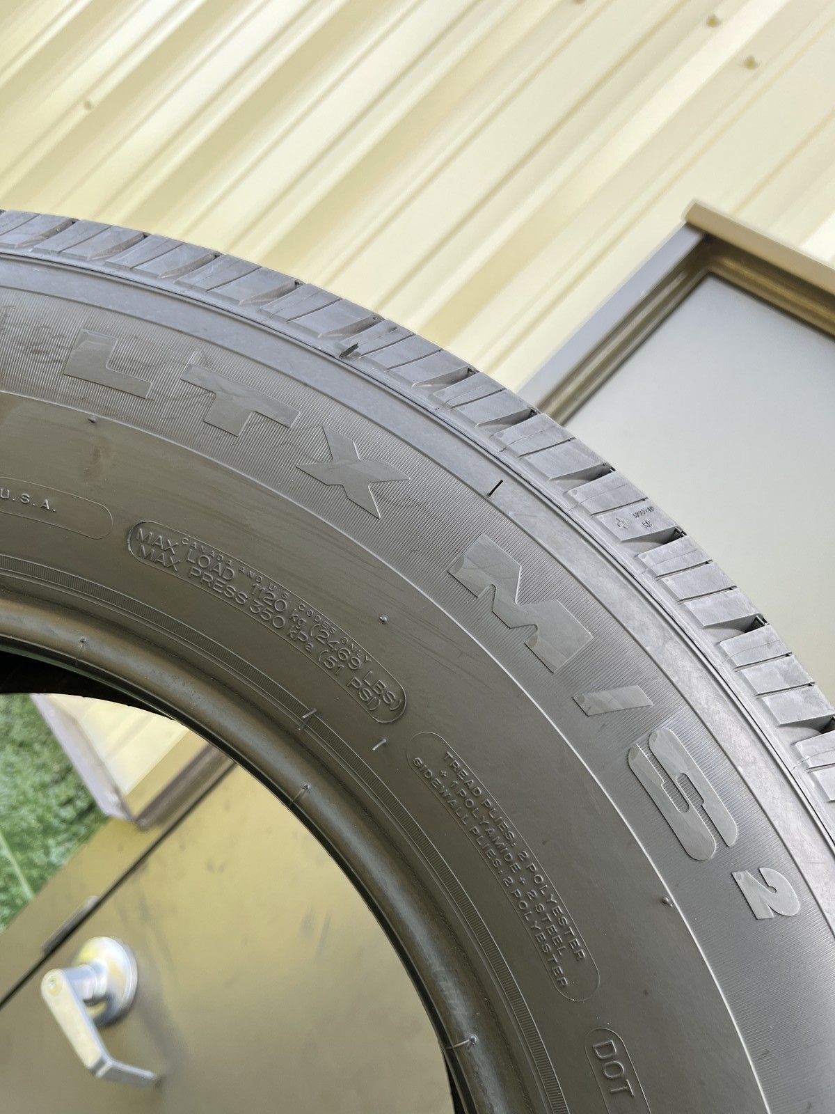 1 Tire Michelin LTX M/S2 255/70R18 112T DOT.0124 9.75/32 NO Patch