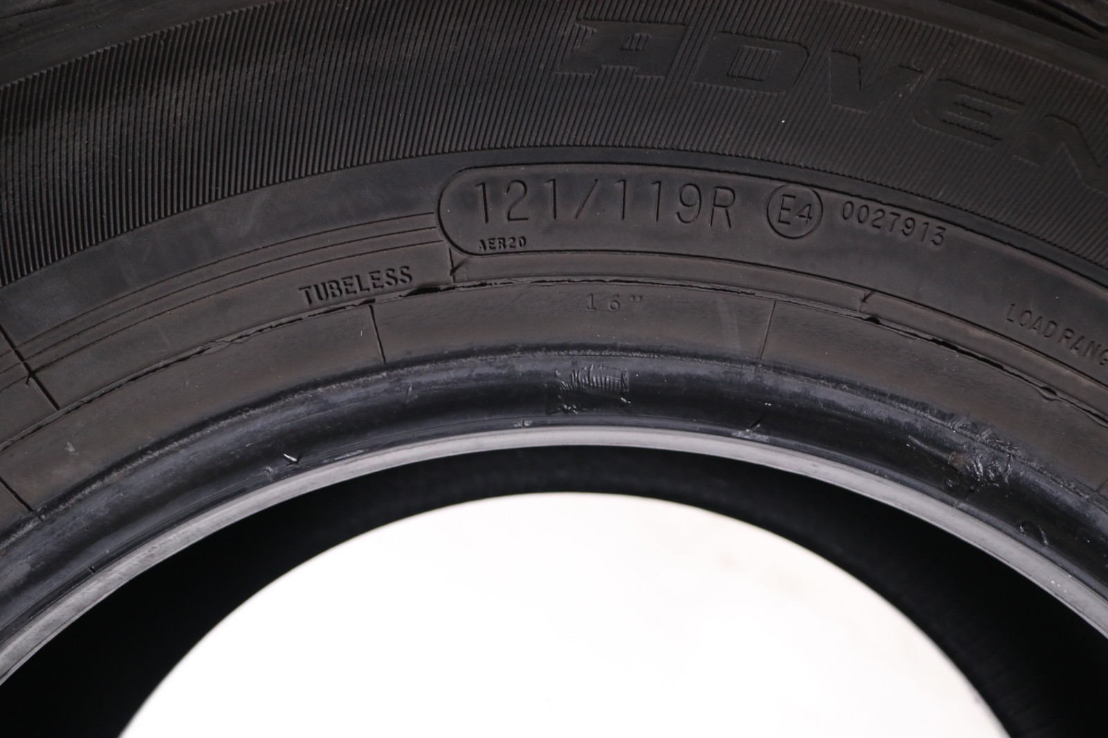 Used 235/65R16C Cooper Adventurer H/T – 121/119R – 7.5/32