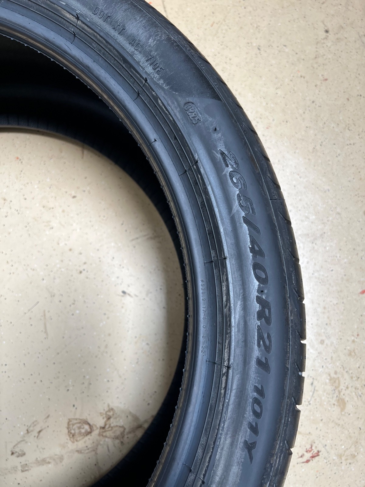 1 – NEW 265/40R21 SL (101Y) Pirelli P Zero (N0) Porsche OEM – 5098