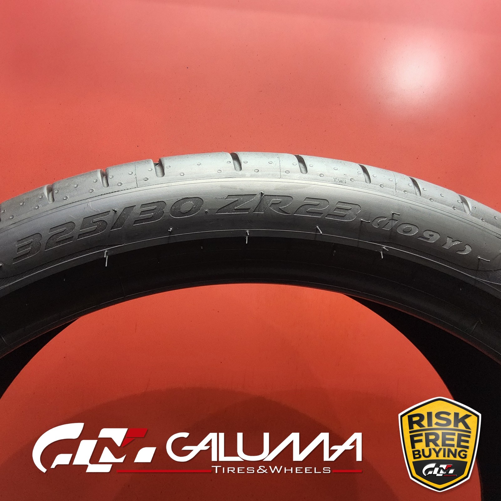 Set of 2 Tires LikeNEW Pirelli P-Zero (PZ4) ALP XL 325/30ZR23 325/30/23 #95929