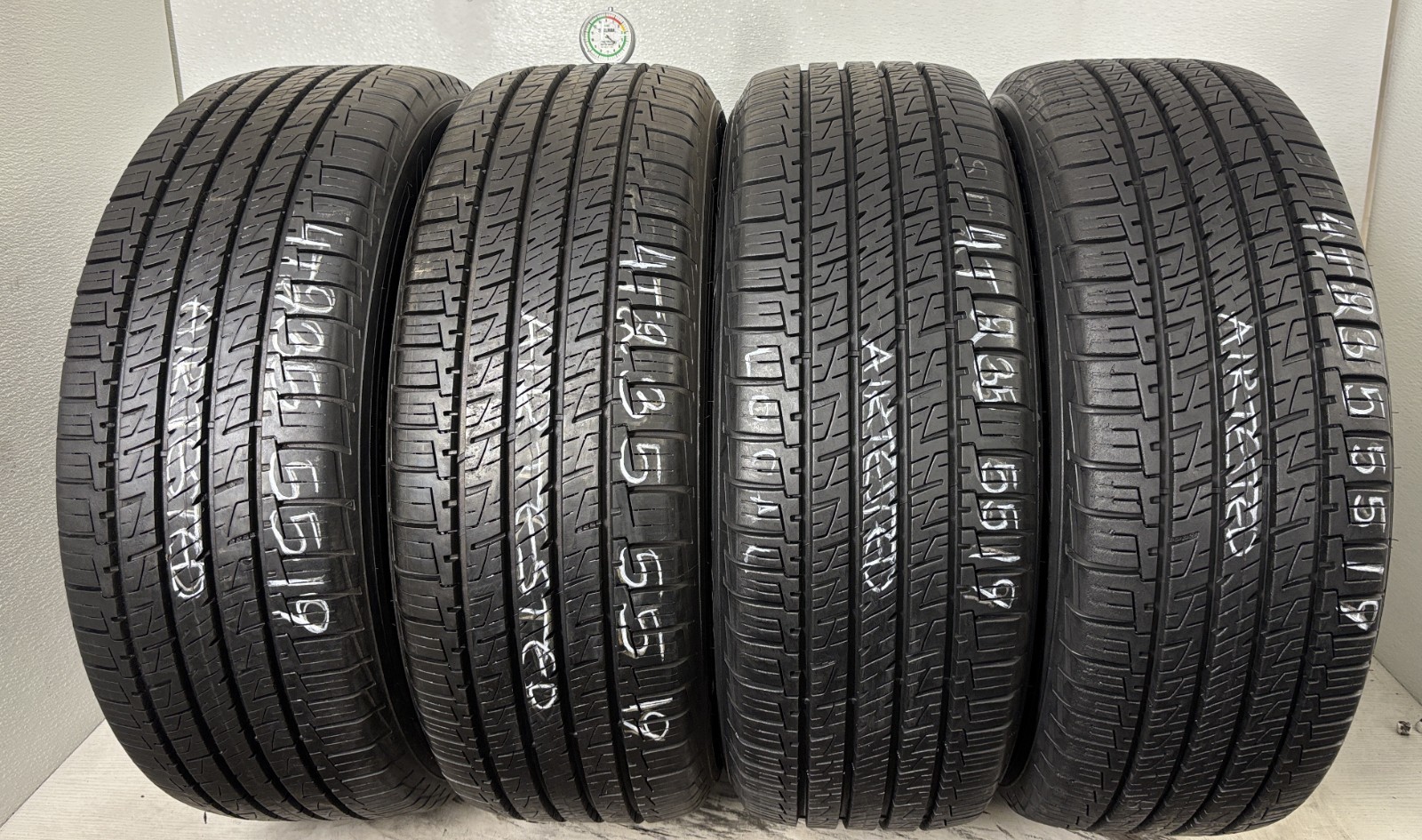 NO SHIPPING ONLY LOCAL PICK UP Set 4 Tires 235 55 19 Goodyear Assurance MaxLife