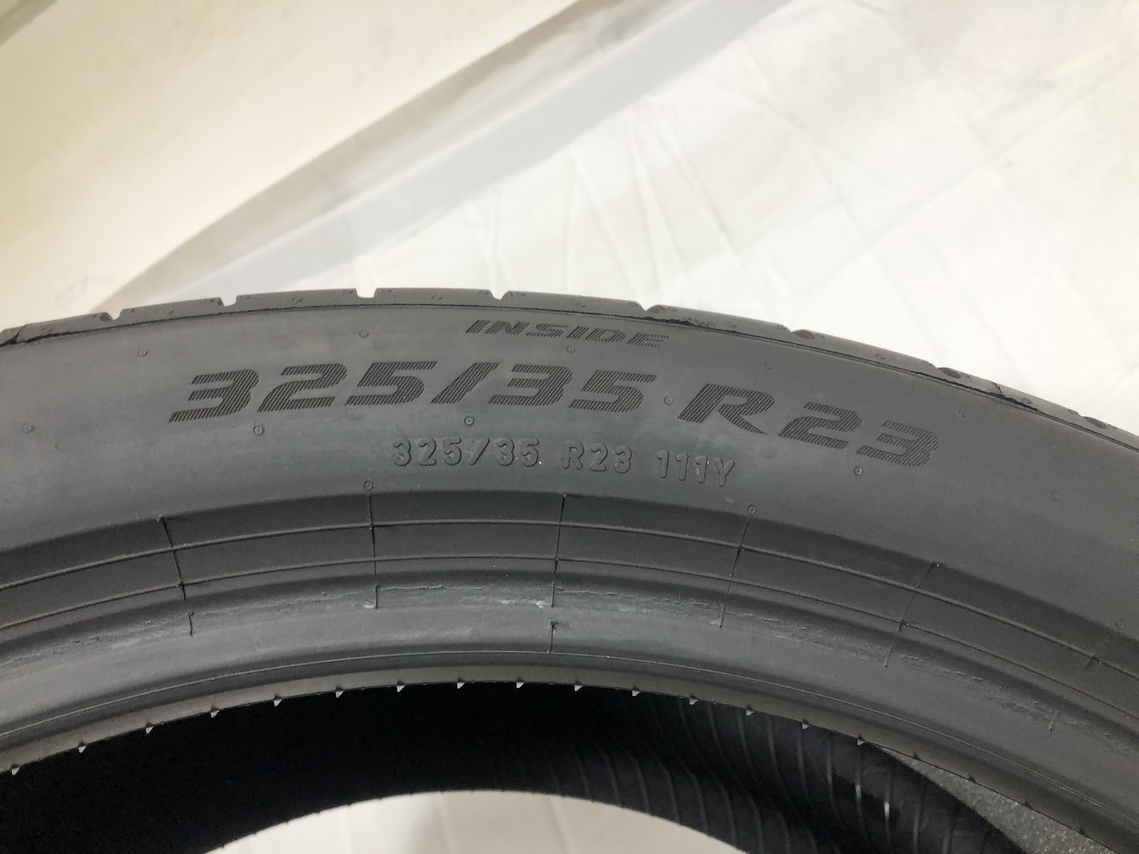 [1] Pirelli P Zero PZ5 PNCS P325/35R23 325 35 23 Tire 9.0/32