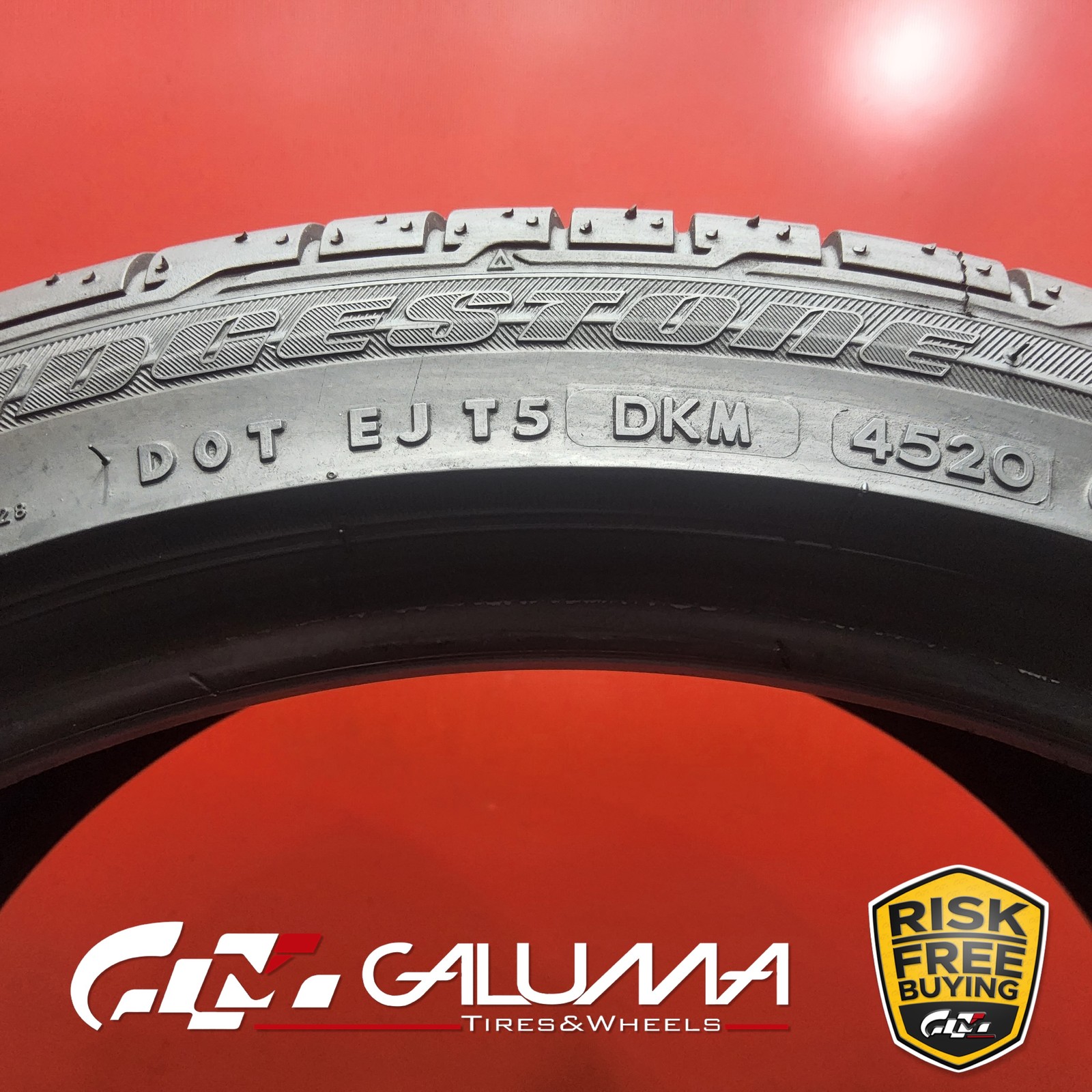 Set of 2 Tires Bridgestone Potenza RE050A RFT RunFlat 255/35R18 No Repairs 95346
