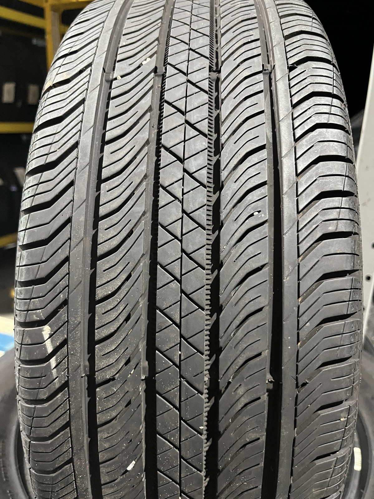 1 Tire Continental ProContact TX AO 235/50R19 99H DOT.3923 8.5/32 No Patch
